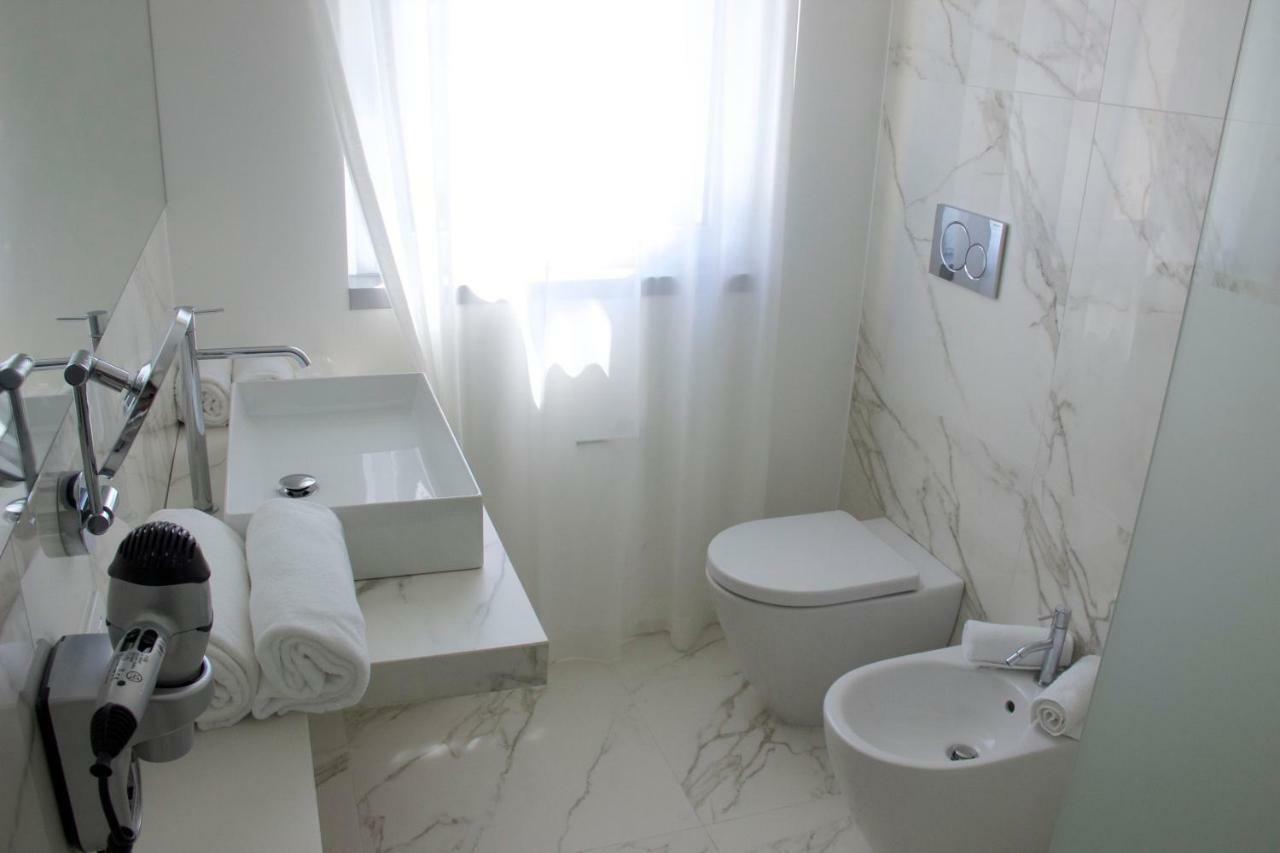 Chiaroscuro Hotel Belforte del Chienti Екстериор снимка