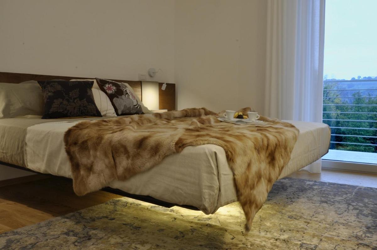 Chiaroscuro Hotel Belforte del Chienti Екстериор снимка